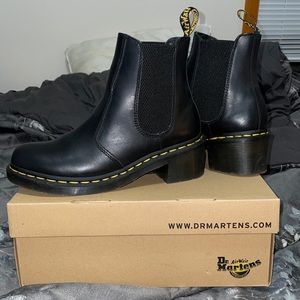 Dr. Martens cadence Chelsea boots